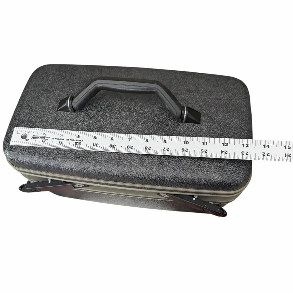 Samsonite Vintage Profile II Train Case Gray Luggage
